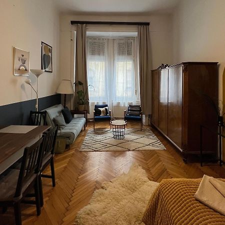 Rustic Apartment In Downtown Of Budapest Esterno foto